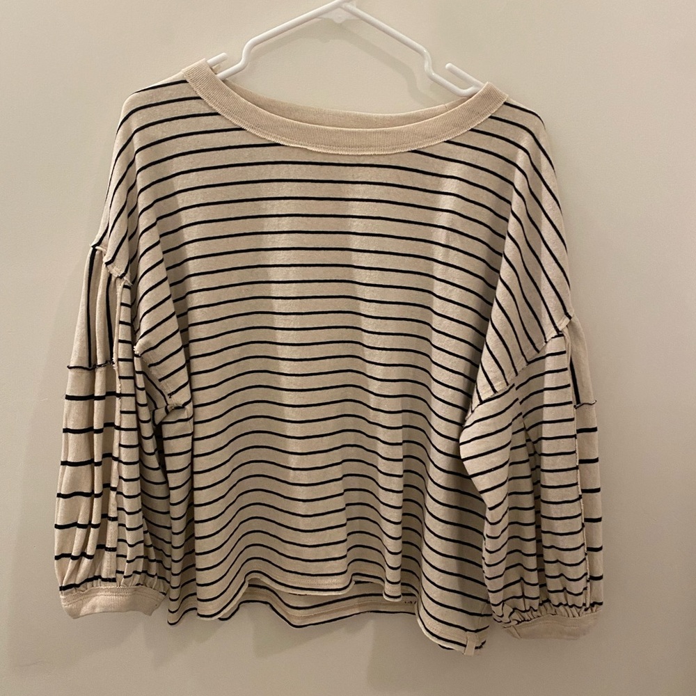 FREE PEOPLE lovin you tee!!